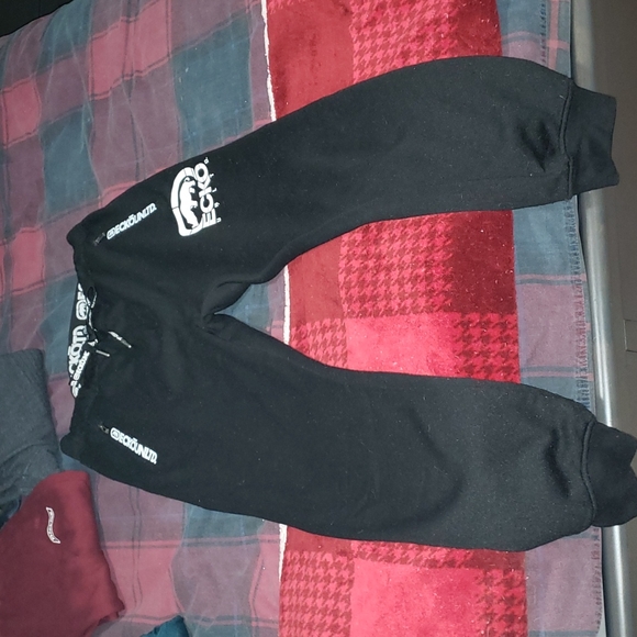Eckõ Unlt'd Joggers Lrg. - Picture 2 of 4